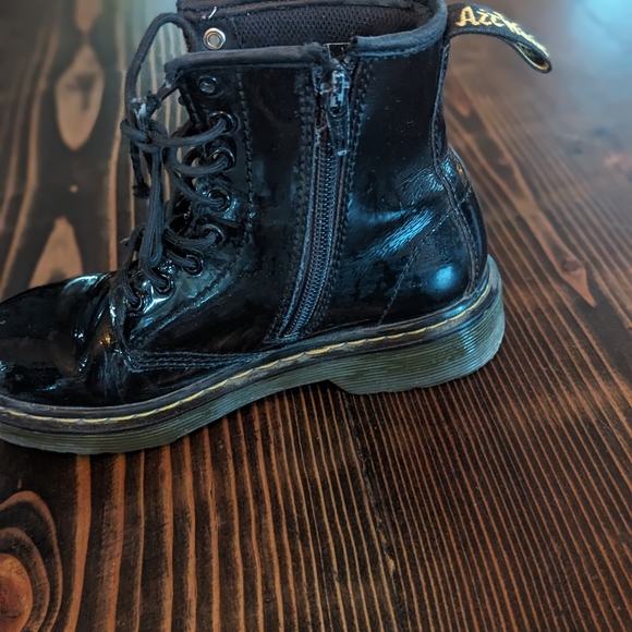 Dr.  Martens Kids patent boots sz1 - Picture 3 of 7